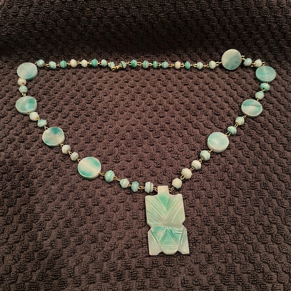 Jade and gold long necklace
